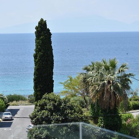 Sea View Luxury Apartment In Nea Kallikratia. Nea Kallikrateia Exterior photo