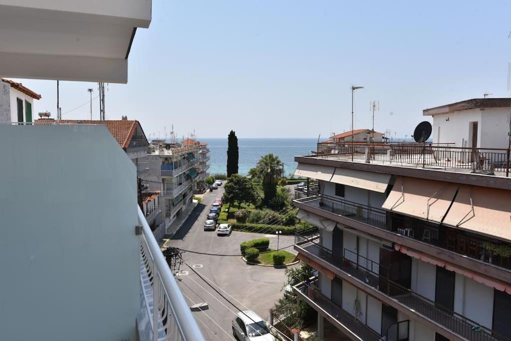 Sea View Luxury Apartment In Nea Kallikratia. Nea Kallikrateia Exterior photo