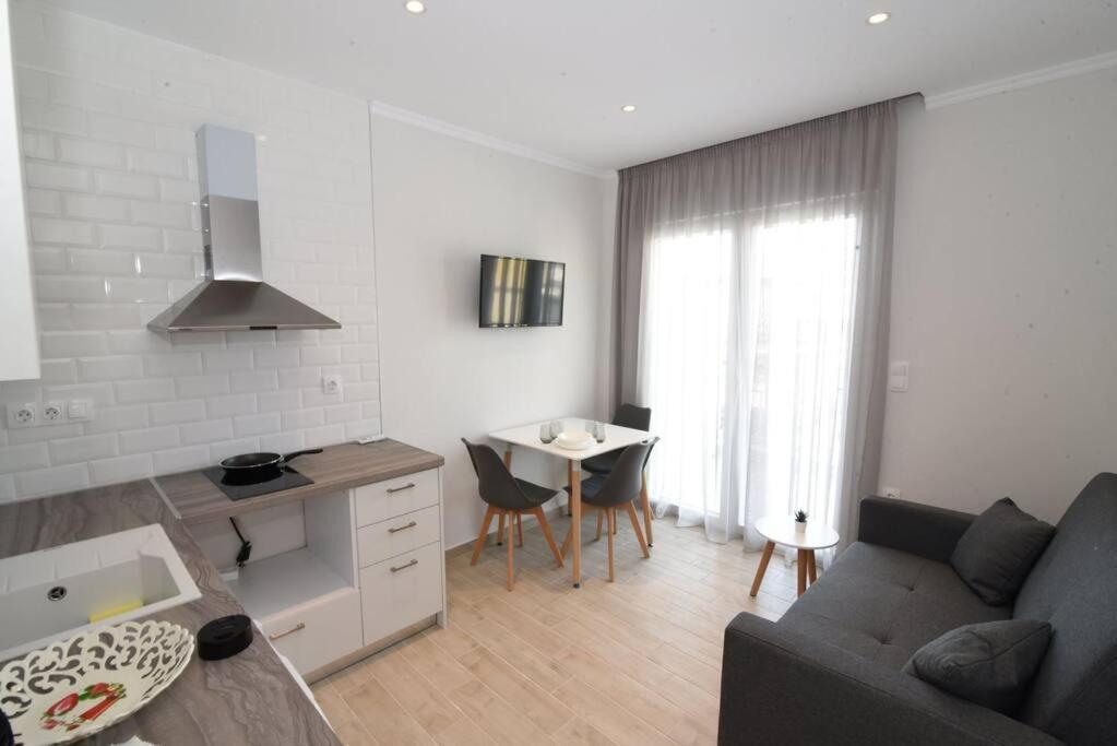 Sea View Luxury Apartment In Nea Kallikratia. Nea Kallikrateia Exterior photo